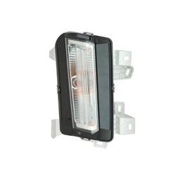 LKQ - 2017-2019 Cadillac XT5 Front Passenger's Turn Signal Light Assembly