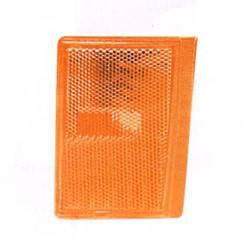 LKQ - 1988-1993 Chevrolet C/K Series Front Passenger's Lower Side Marker Light Assembly