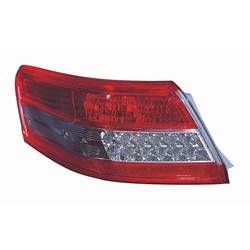 LKQ - 2010-2011 Toyota Camry Driver's Outer Tail Light Assembly