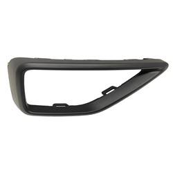 LKQ - 2022-2024 Volkswagen Taos Bumper Cover Exhaust Pipe Hole Trim