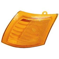 2002-2005 Saturn Vue Front Passenger's Side Marker Light Assembly