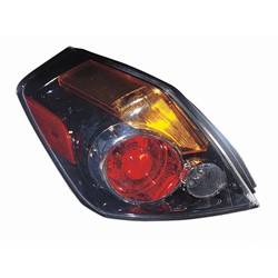 2007-2009 Nissan Altima Driver's Tail Light Assembly