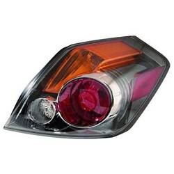 2010-2012 Nissan Altima Passenger's Tail Light Assembly