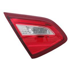 2016-2017 Nissan Altima Driver's Inner Tail Light Assembly