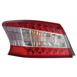 2013-2015 Nissan Sentra Driver's Outer Tail Light Assembly