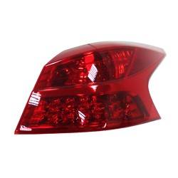 2011-2014 Nissan Murano Passenger's Outer Tail Light Assembly